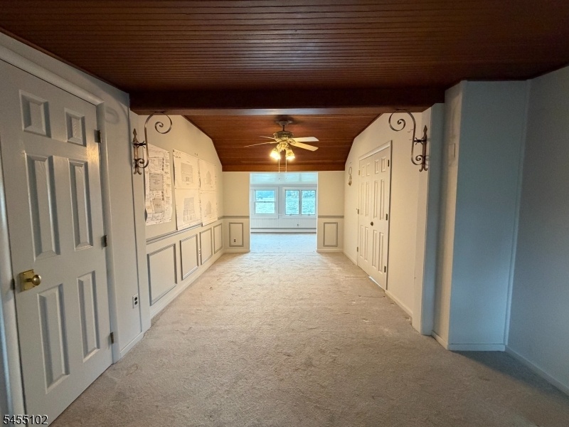 Bonus rm, view to lakefront