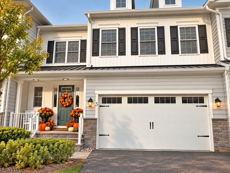 Entrance with 2 Car Garage