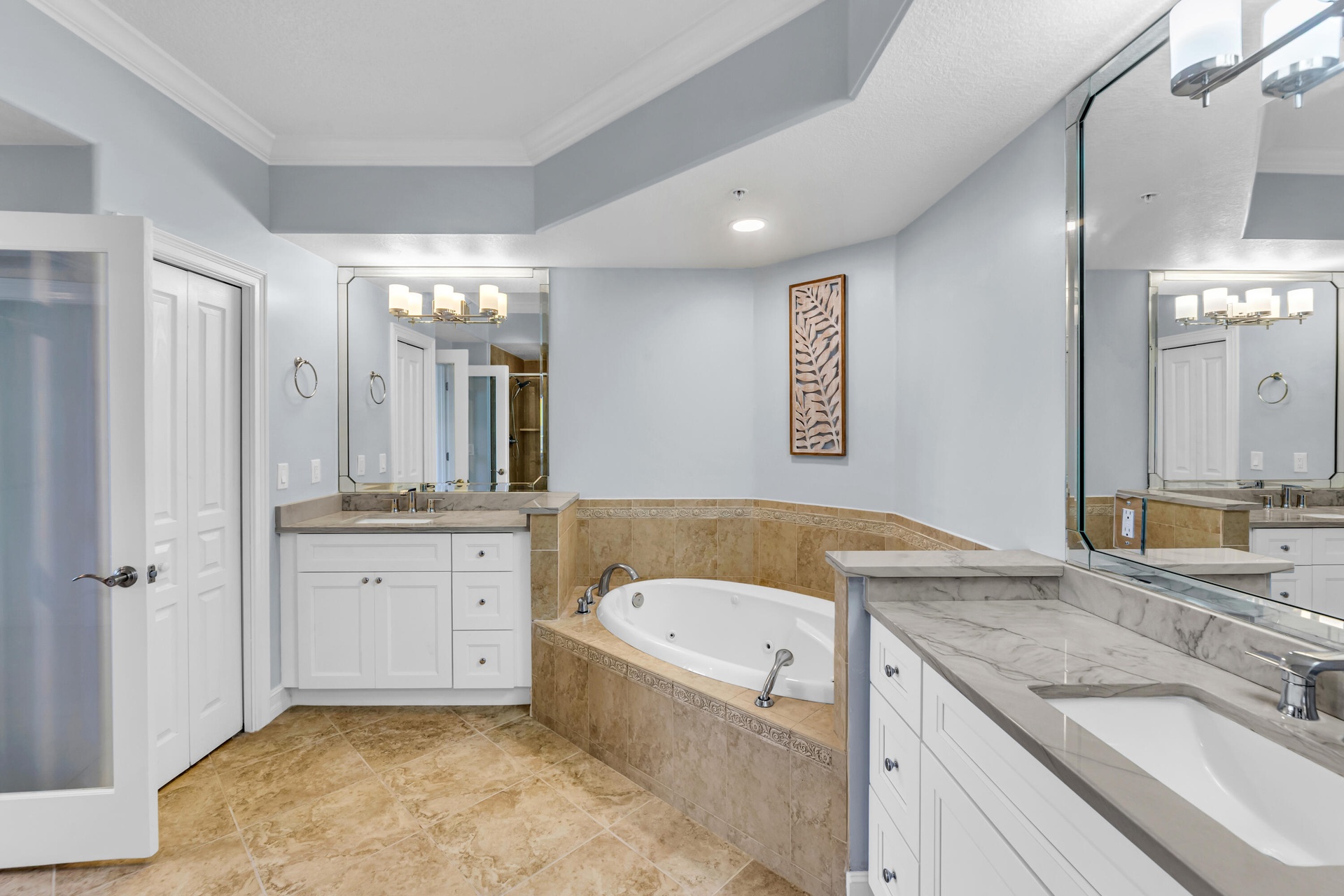 Dual Sinks; Dual Closets; Walk-In Shower; Soaking Tub