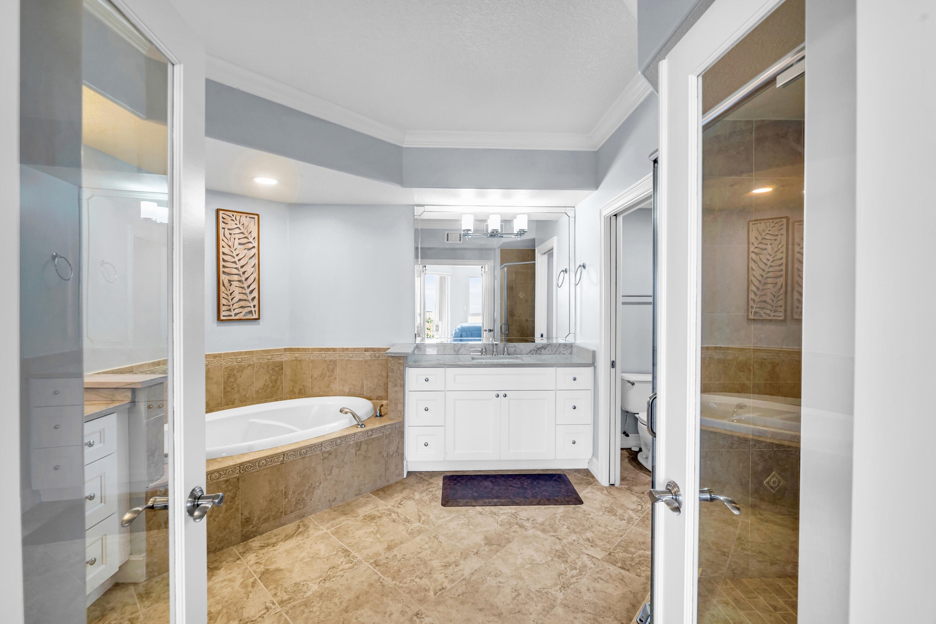 Dual Sinks; Dual Closets; Walk-In Shower; Soaking Tub