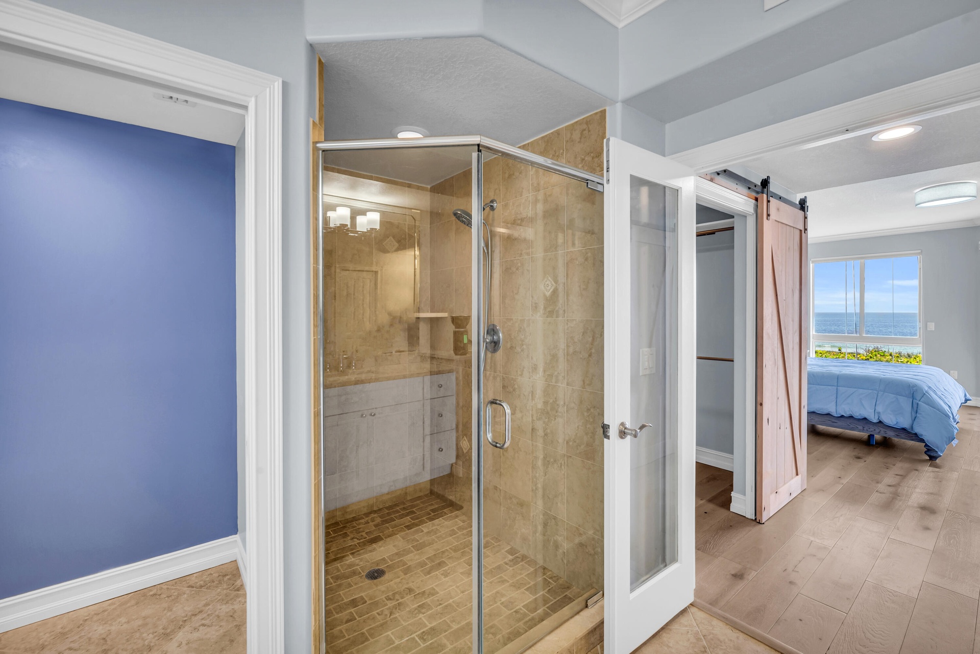 Dual Sinks; Dual Closets; Walk-In Shower; Soaking Tub