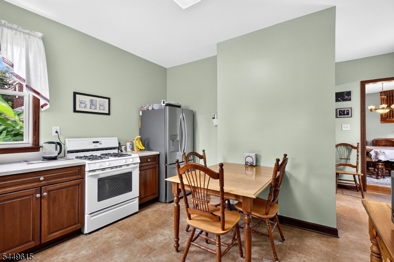 Kitchen table