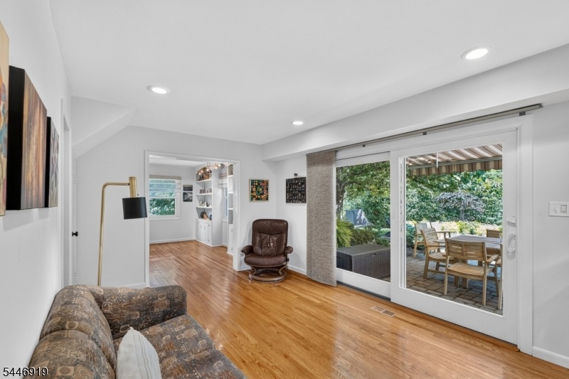 Casual/Relaxation Room