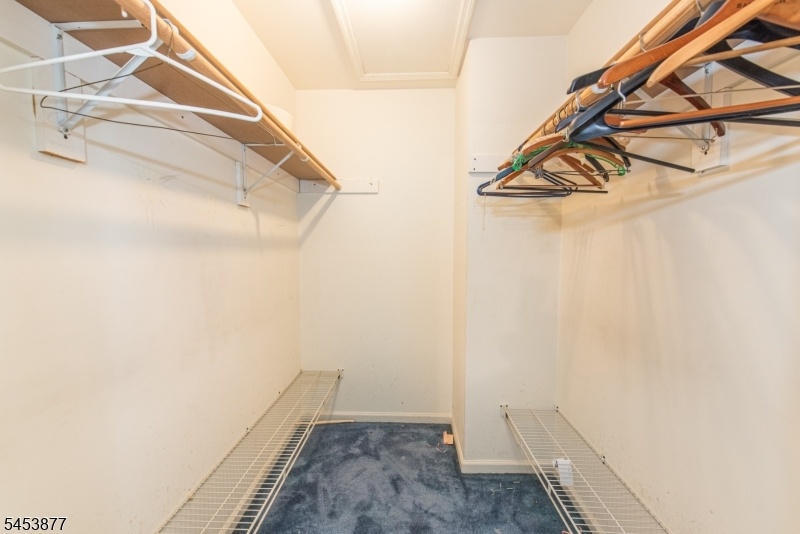 walk in closet