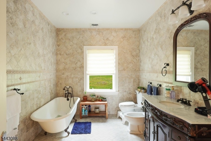 5th Bathroom