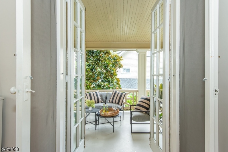 2nd Floor Porch