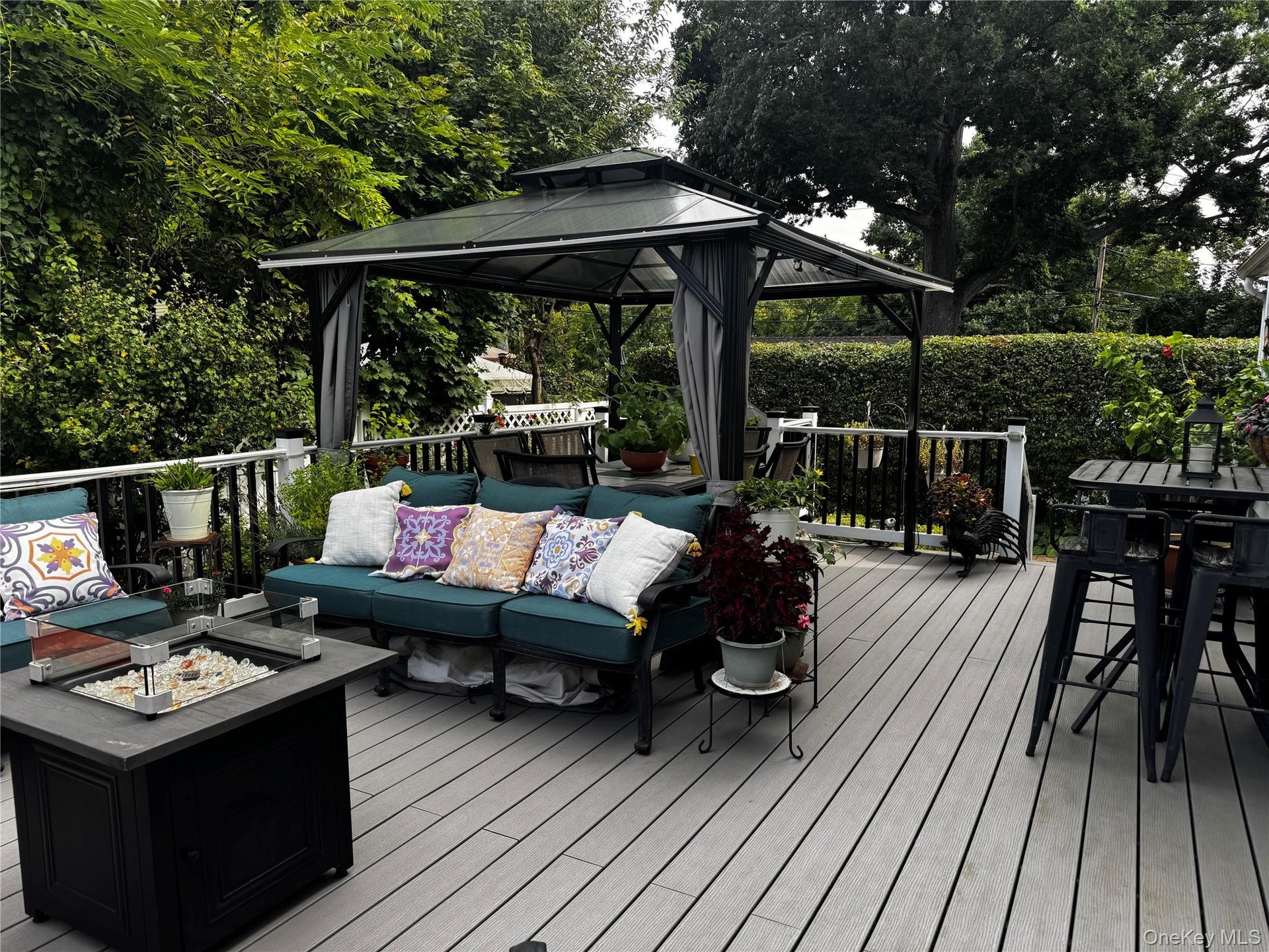 Maintenance free composite deck