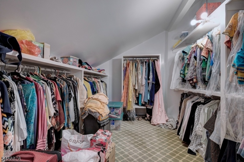 Loft Walk In Closet