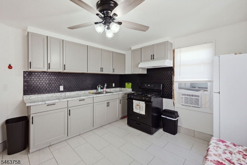 Kitchen Unit B
