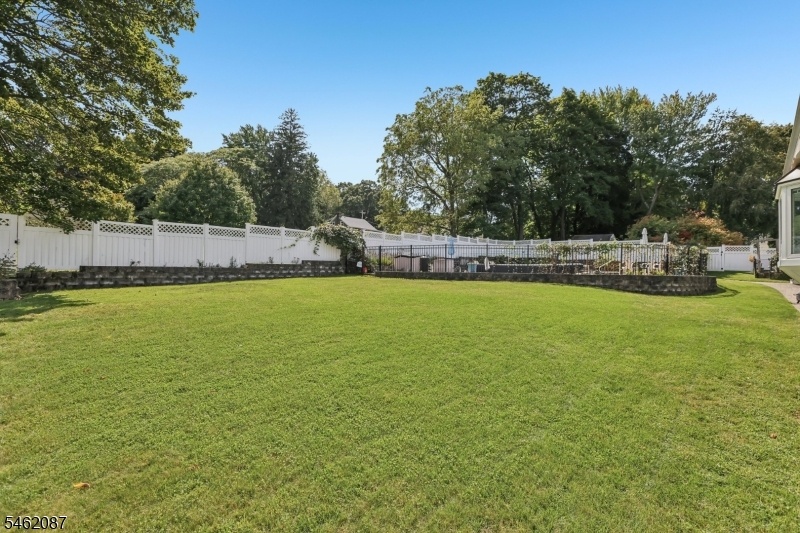 Expansive Private Property!