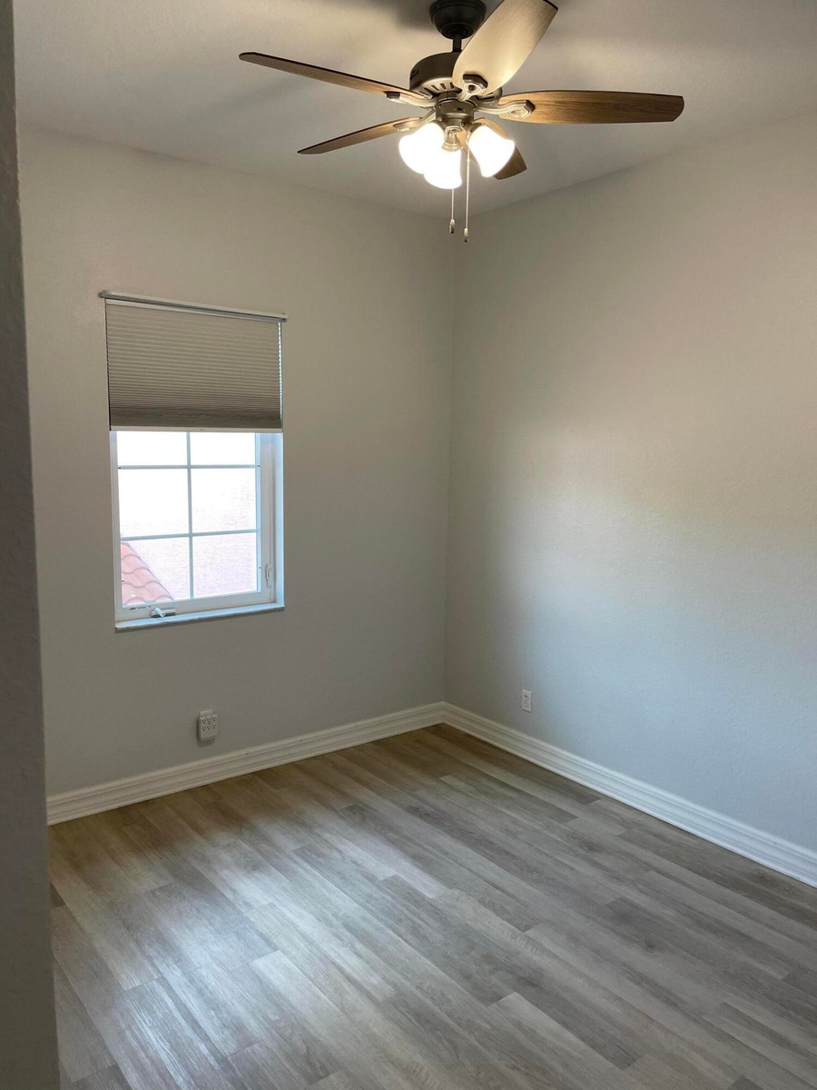 Guest bedroom #1