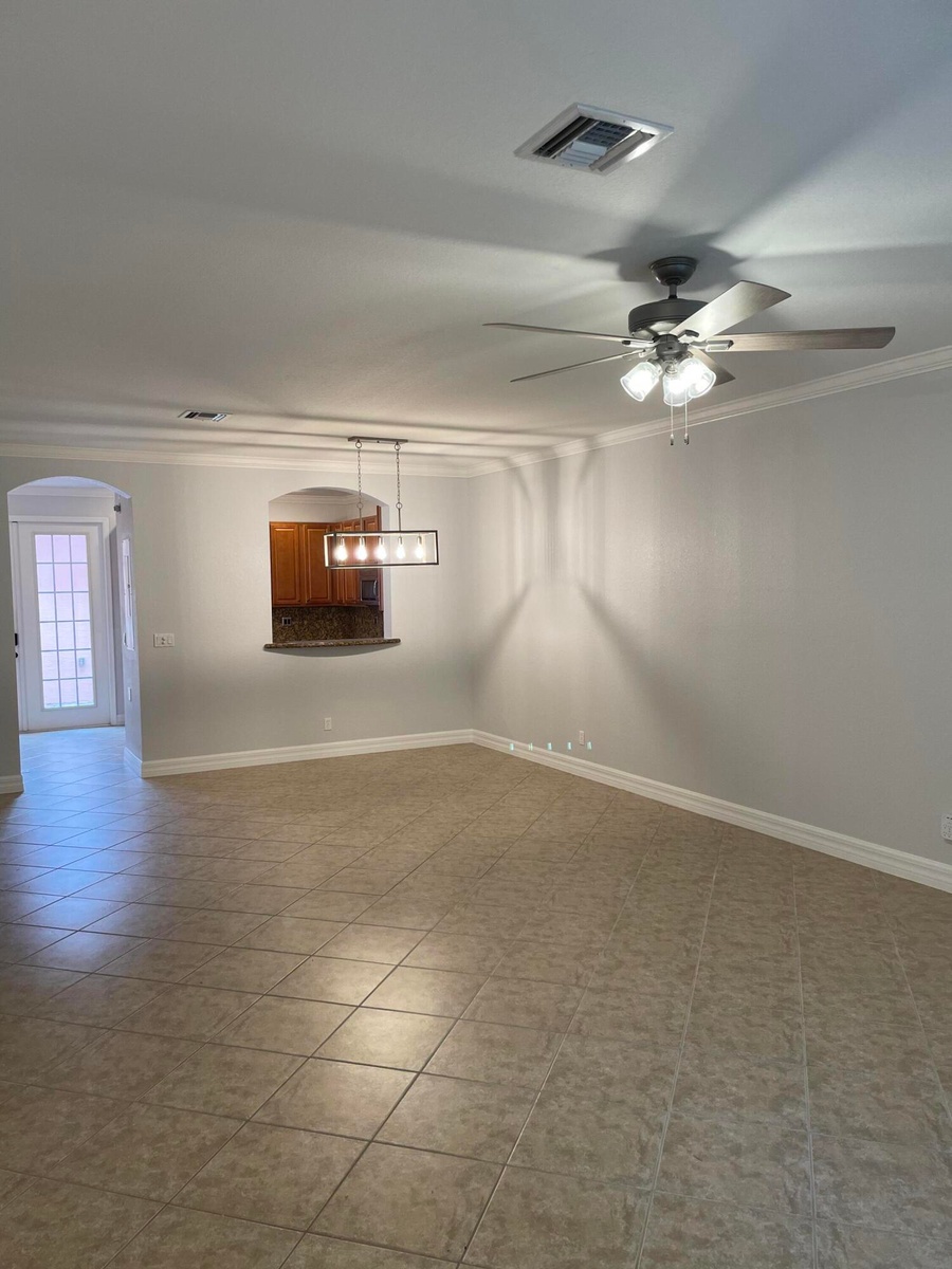 Living/Dining Area