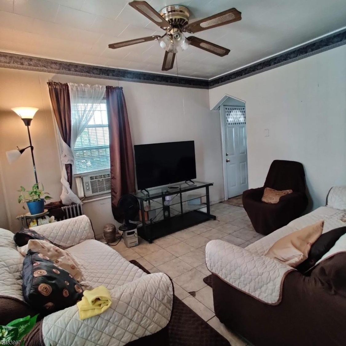 Living room 2