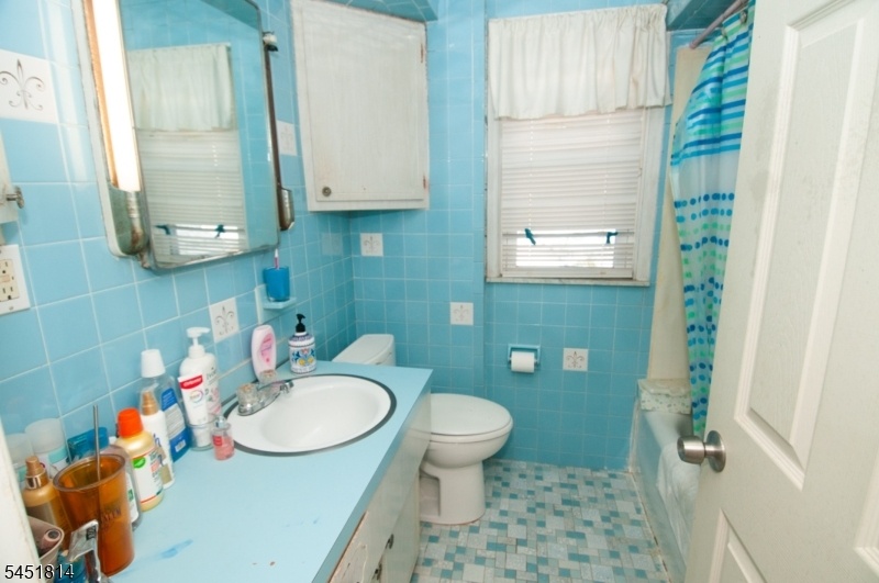 Full bath
