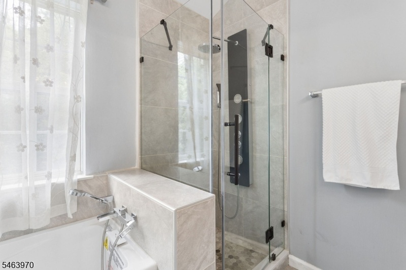Master Bath-2