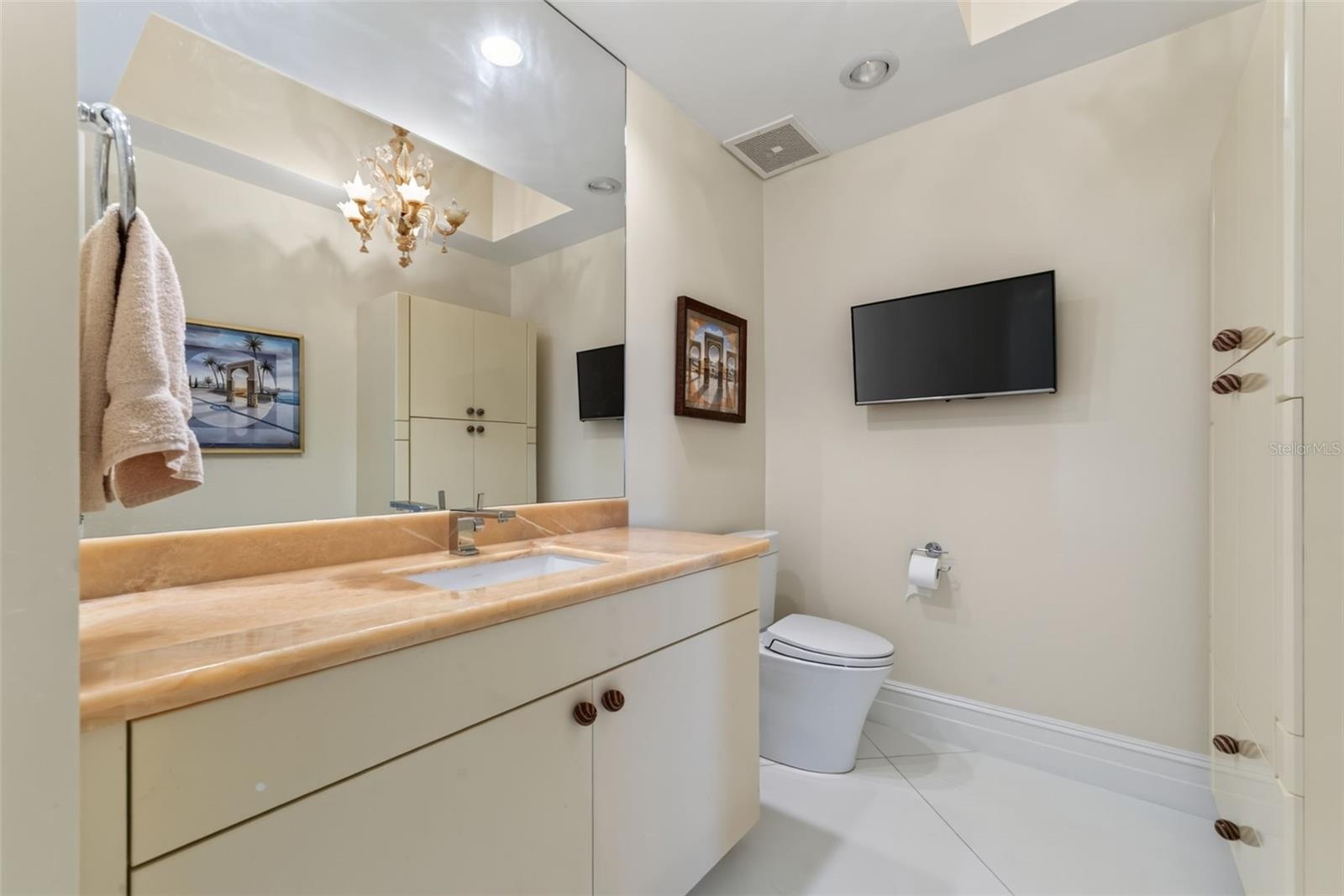 "His" bathroom