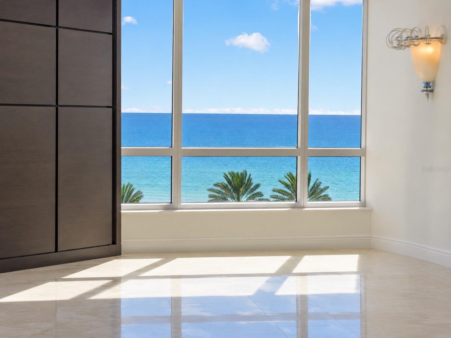 Den view. Built-in conveys