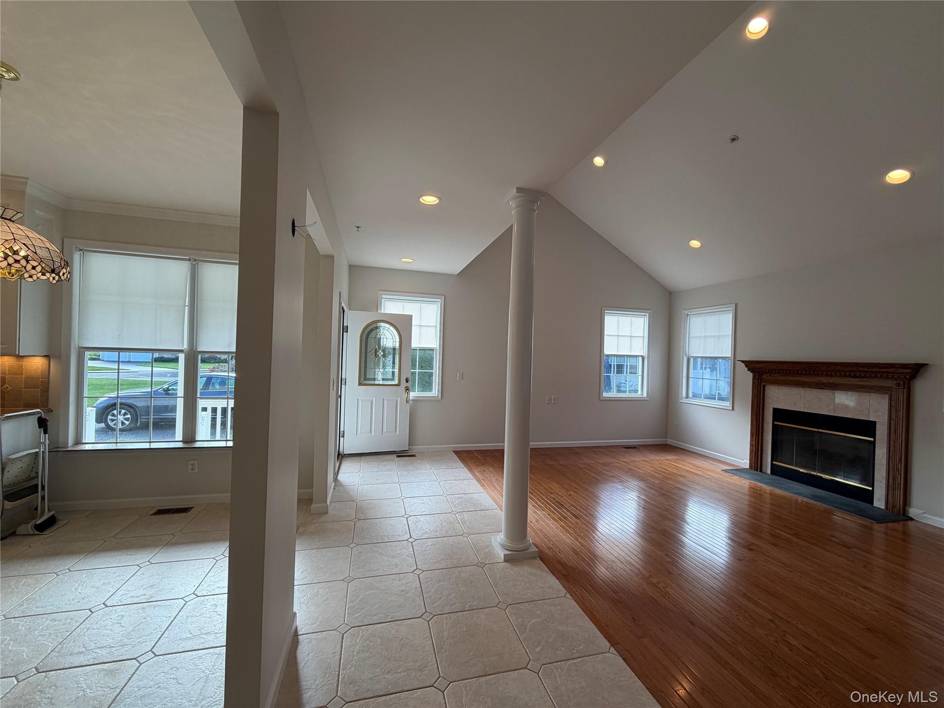 Living, dining, entrance, generous space