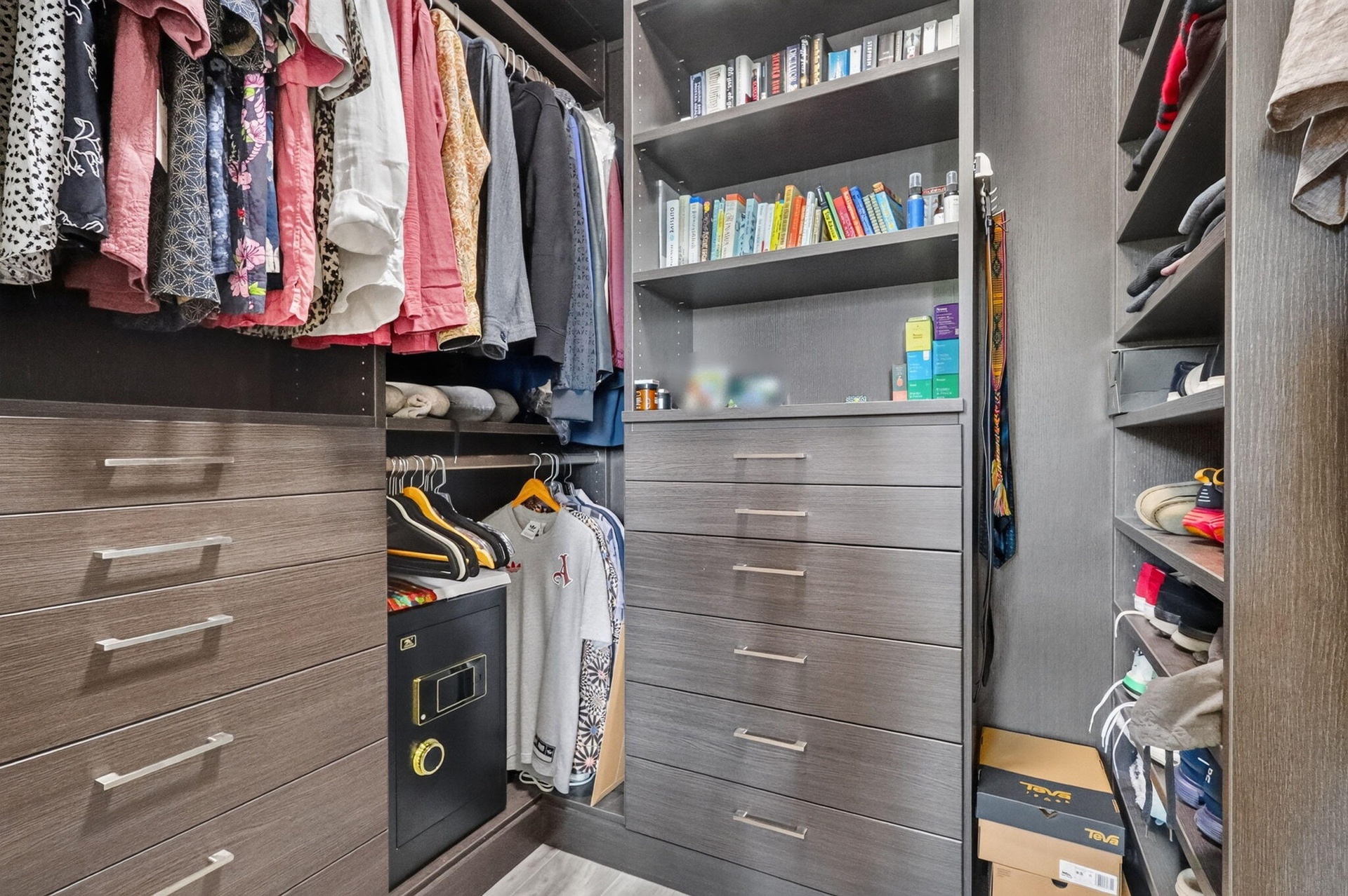 Primary Closet 2