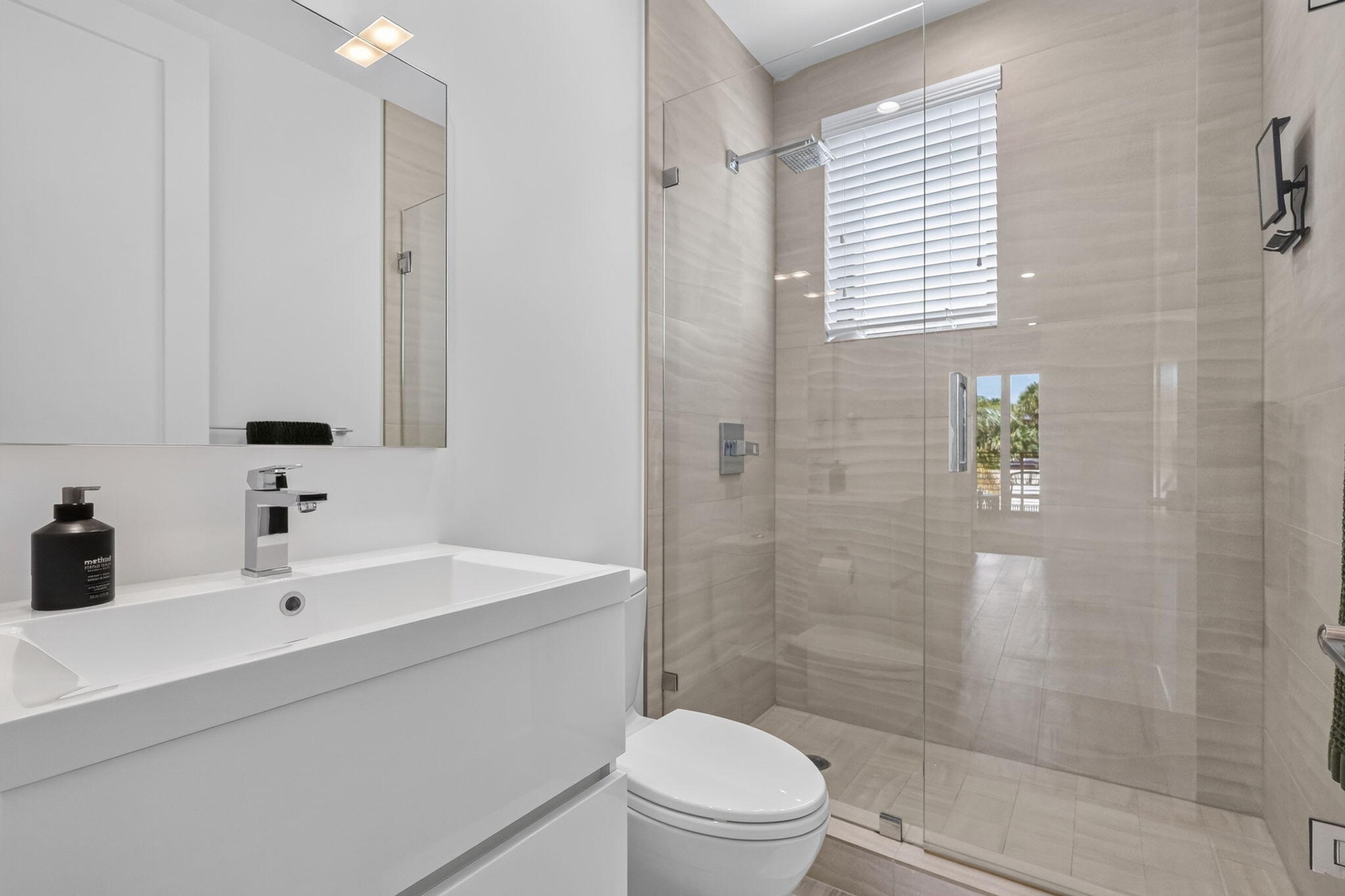 2nd Bathroom - 2nd Floor
