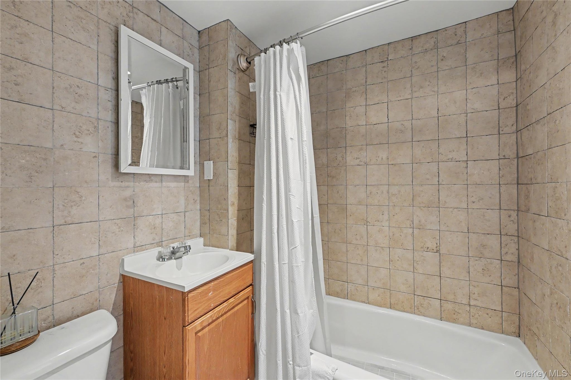 Second Floor Unit F Bathroom