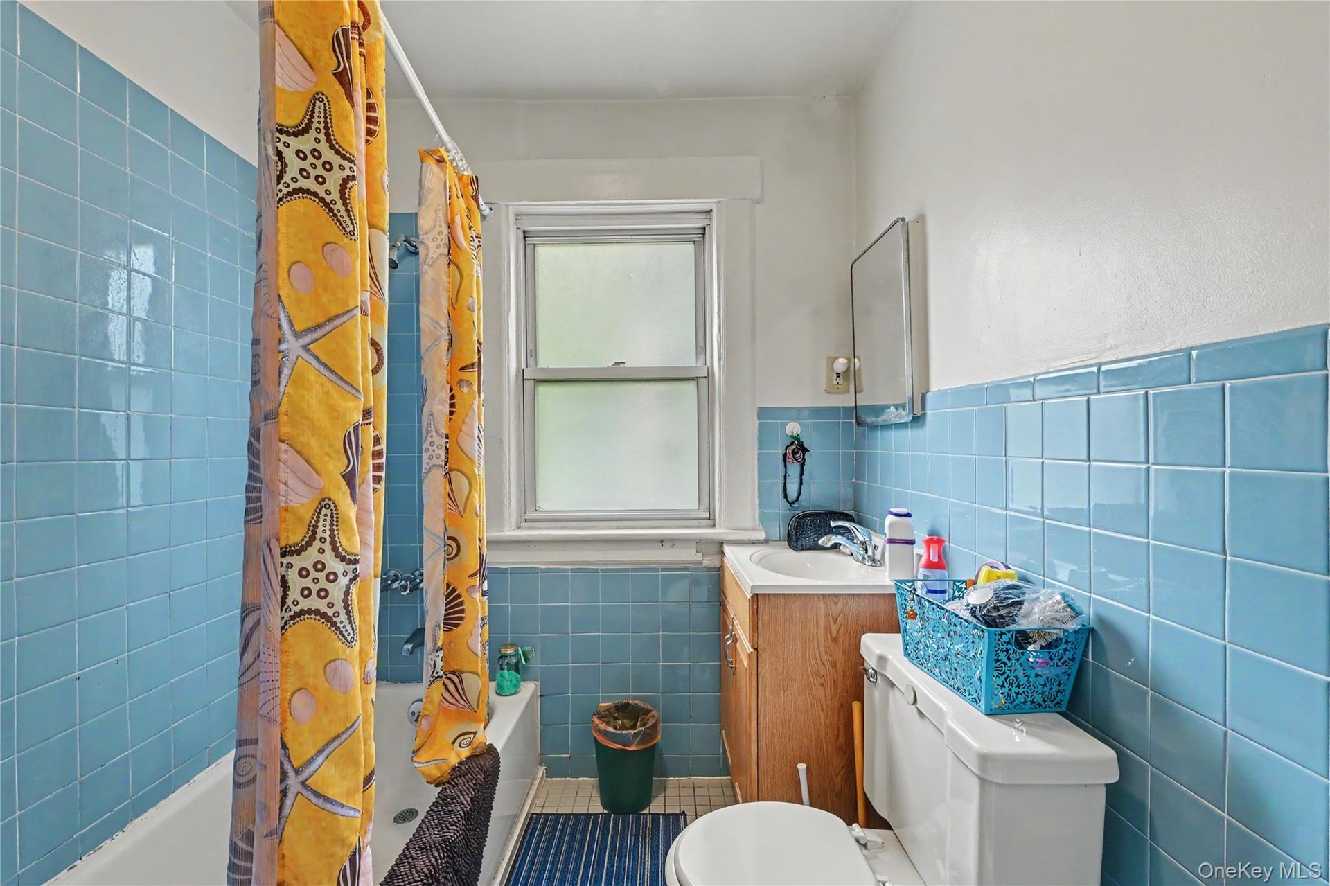 Second Floor Unit B Bathroom