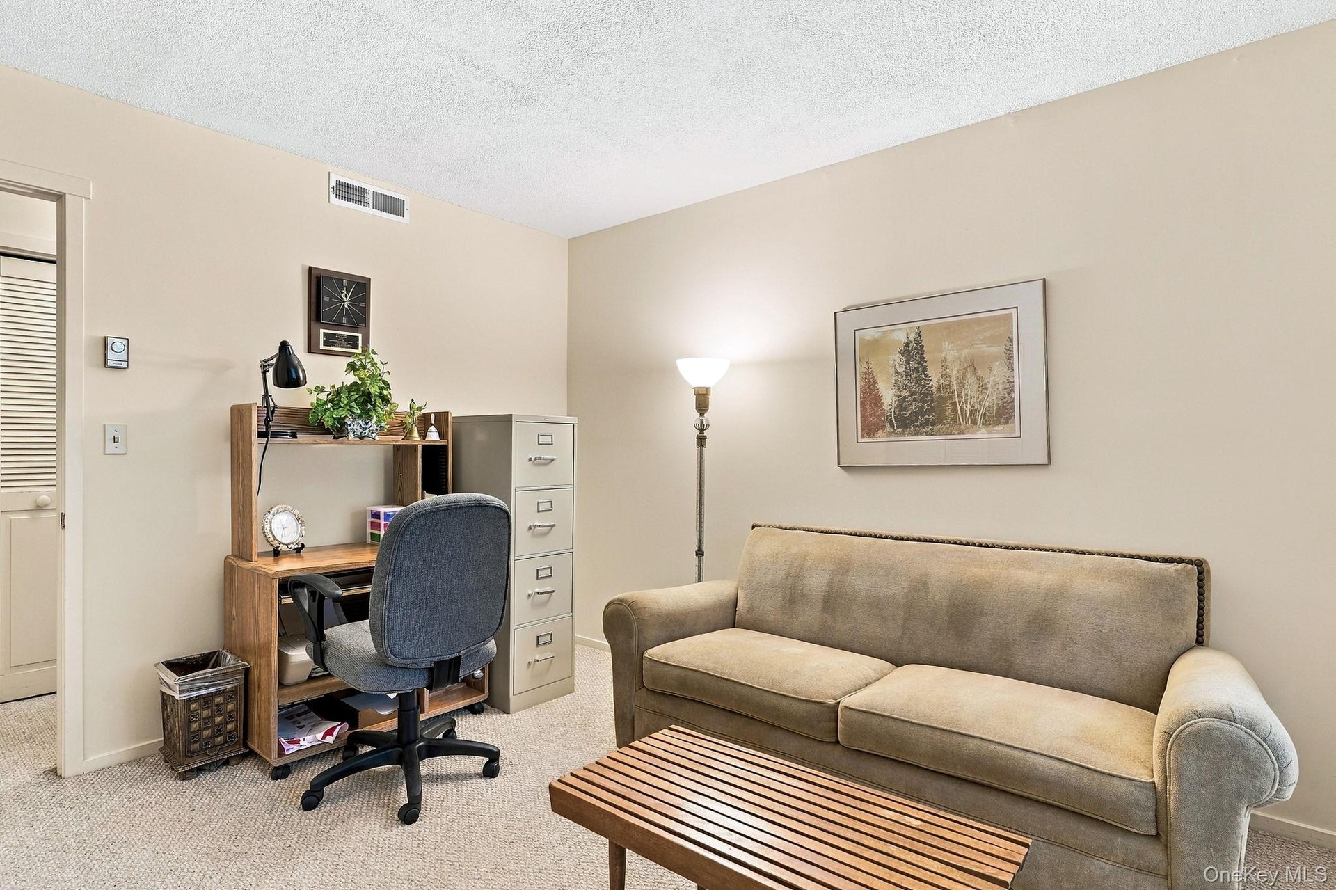 2nd Bedroom/Den