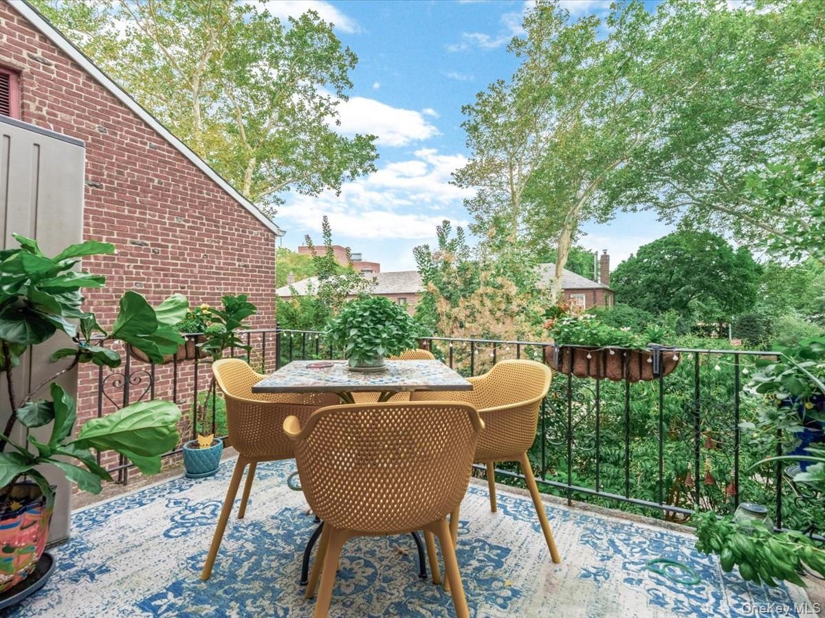 2F Private Terrace