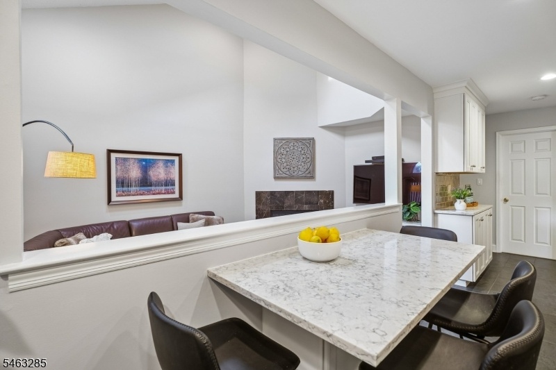 Breakfast Bar