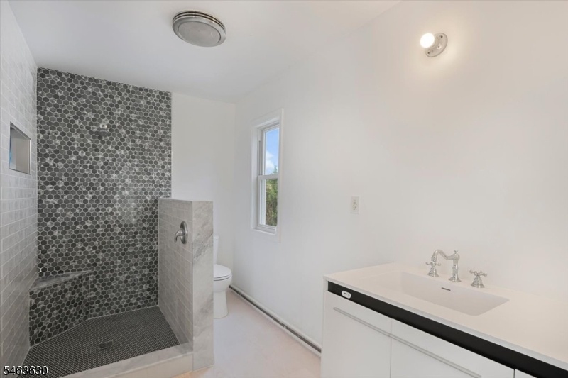 Primary ensuite