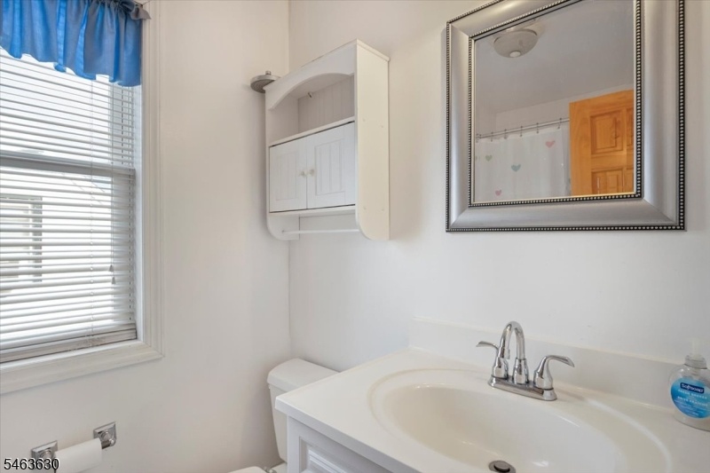 Second floor hall bath