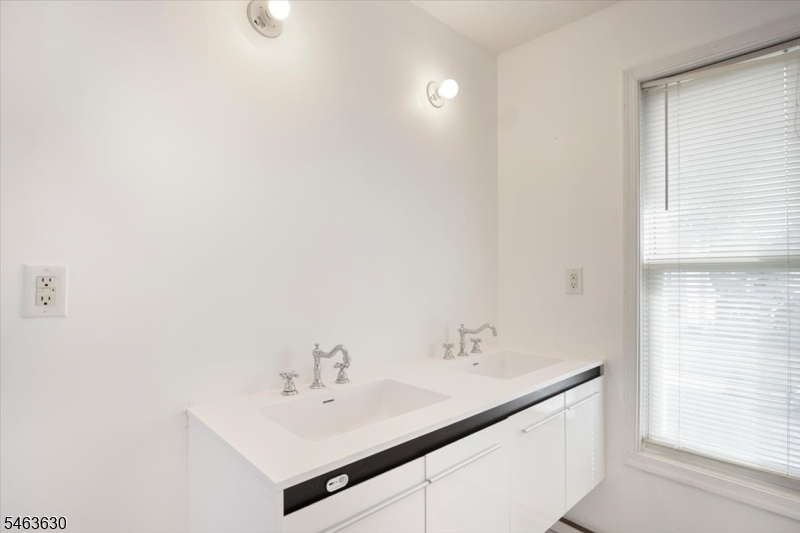 Primary ensuite