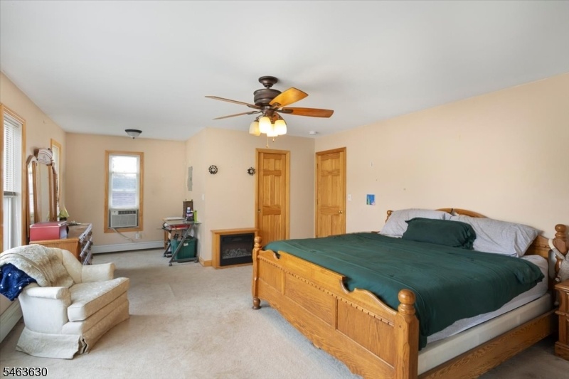 Primary suite