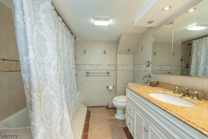 Full bath