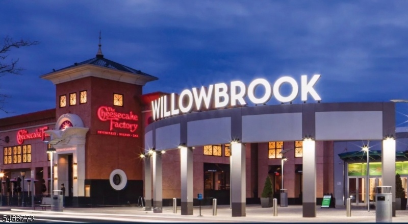 Willow Brook Mall