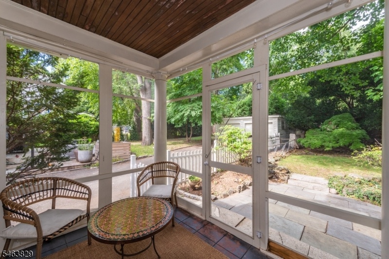 Screened in porch