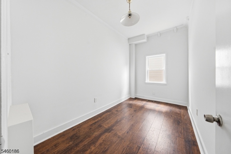 Picture of Listing