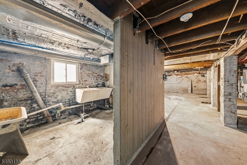 Picture of Listing