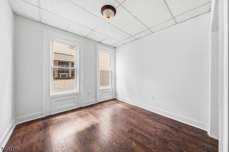 Picture of Listing