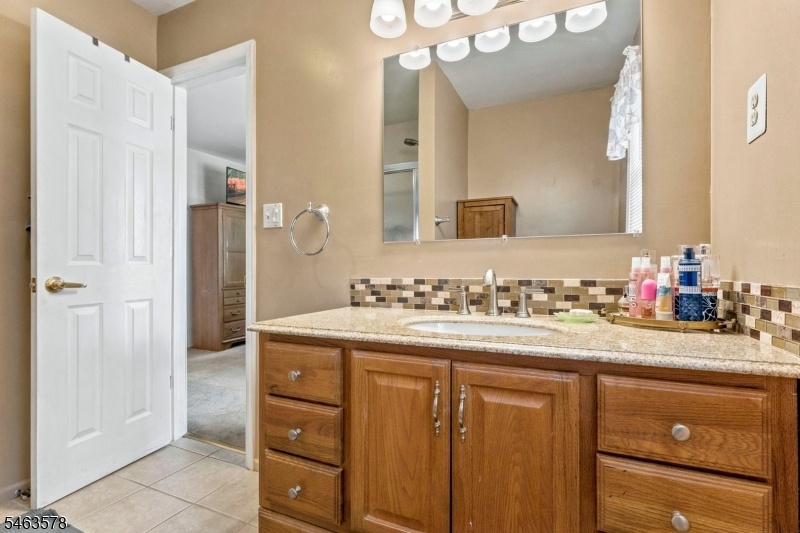 Primary Full Bath