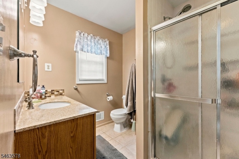 Primary Full Bath