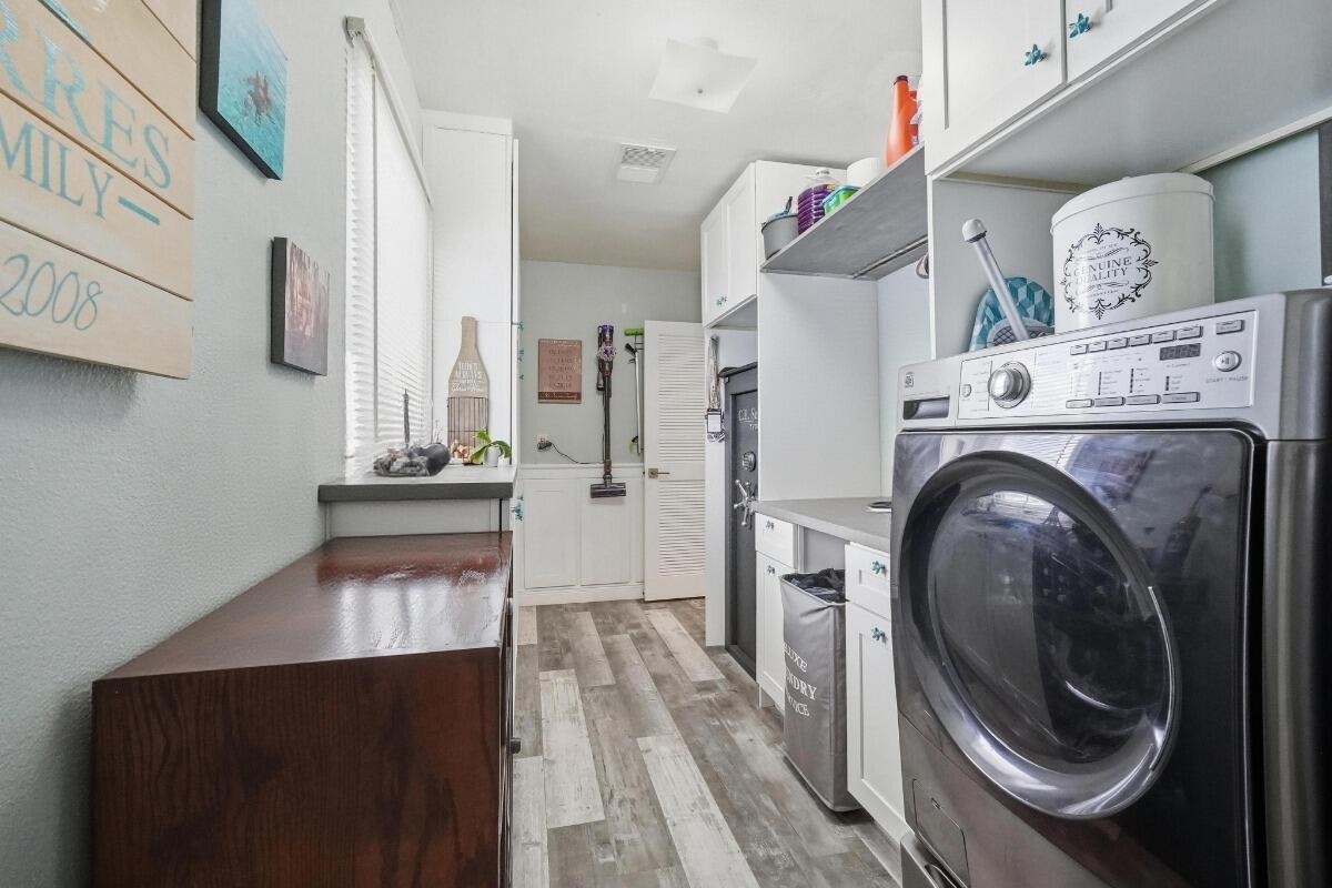 laundy room/pantry