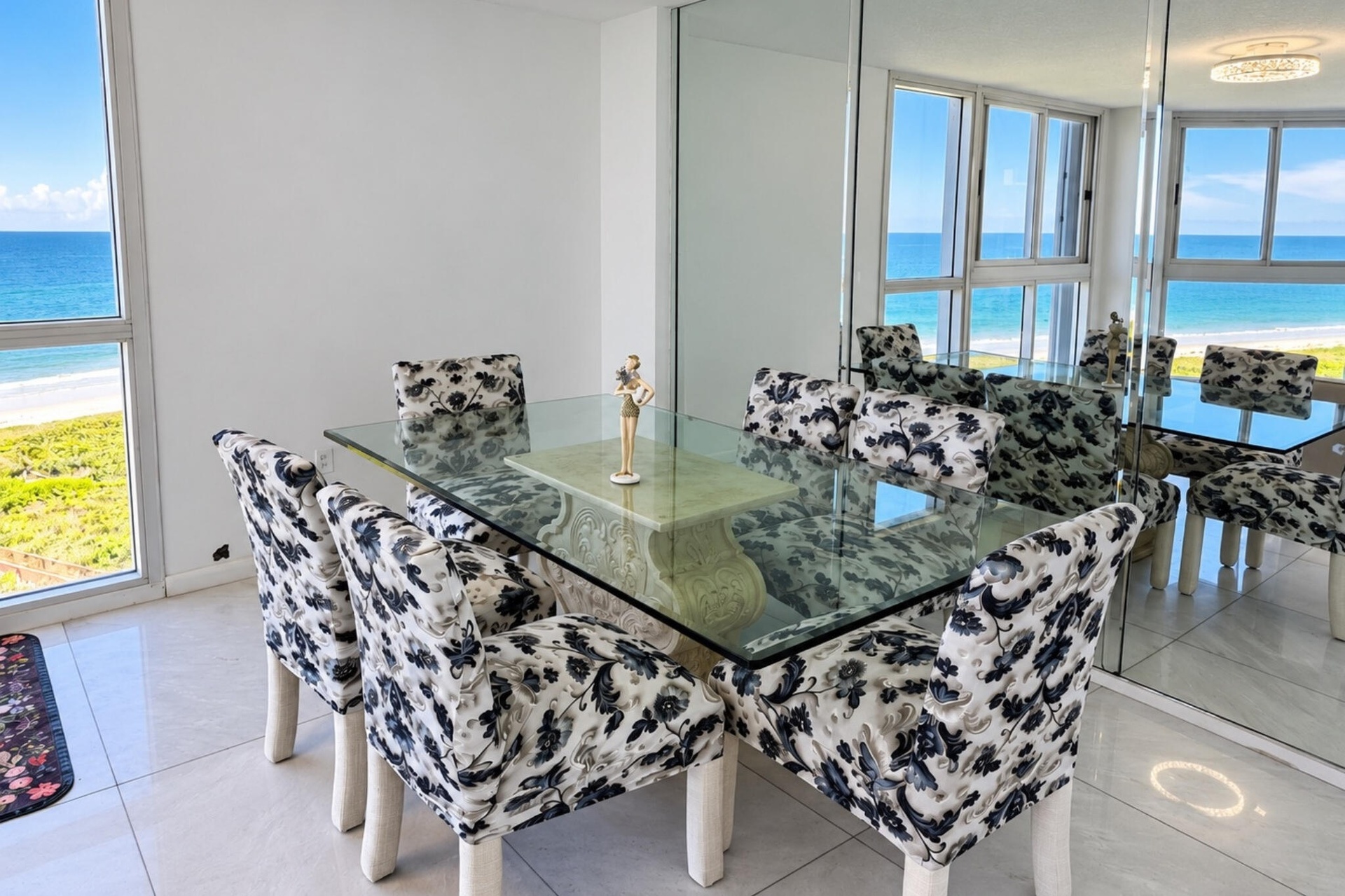 Dining Area Oceanfront views