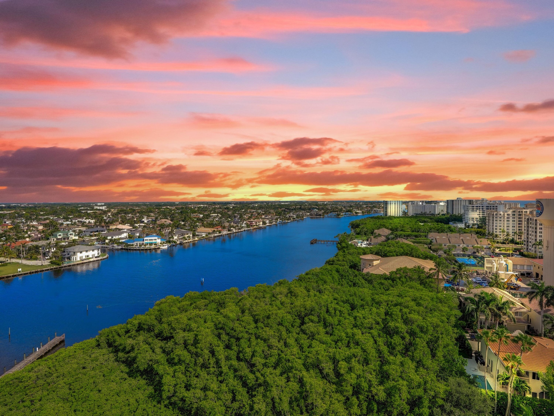IMAGINE SITTING ON YOUR WEST BALCONY WATCHING ONE OF NATURES MIRACLES !