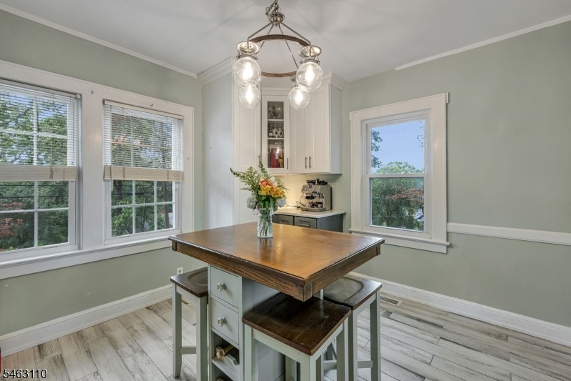 Breakfast Nook