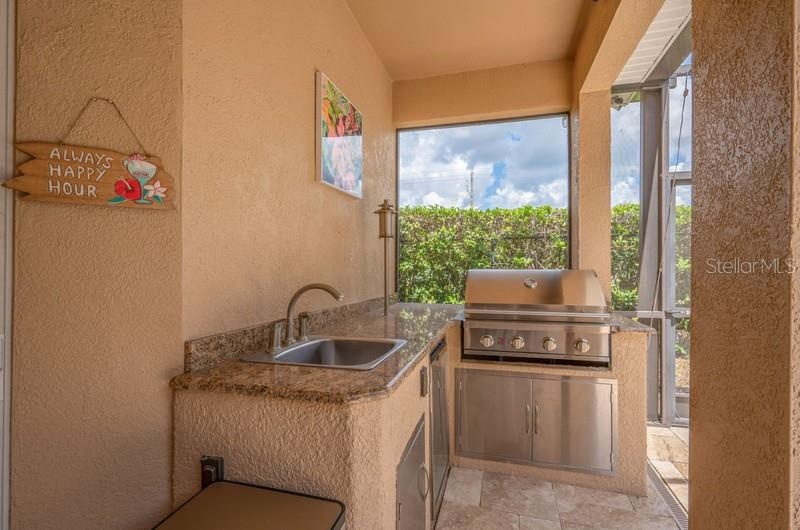 Covered Lanai/Outdoor Kitchen
