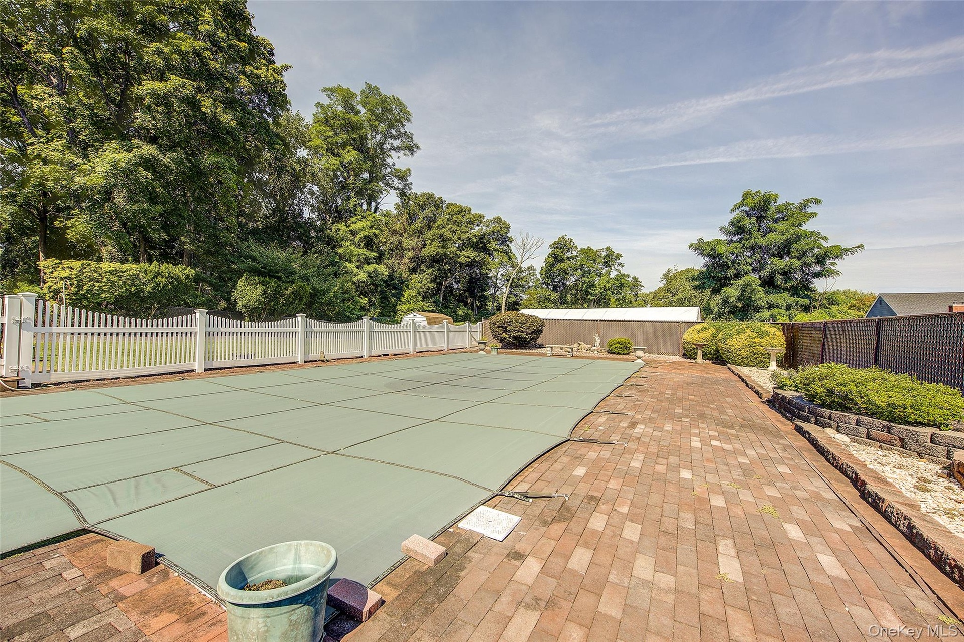 Covered, in-ground poolImagine inviting friends and family over for a bbq and a swim!   or just enjoy it by yourself at the end of the day.  This is H