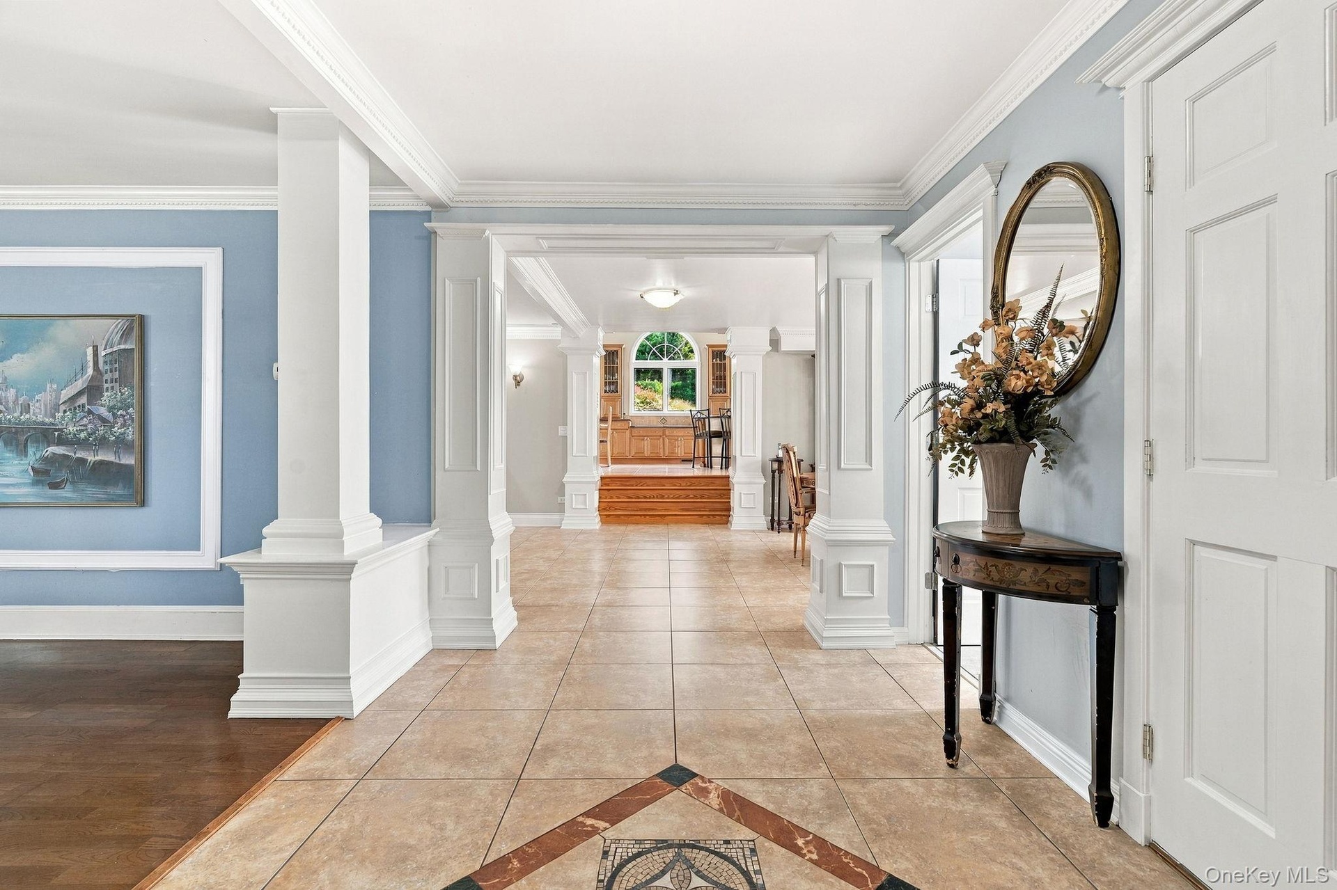 Distinctive details make a memorable first impression.