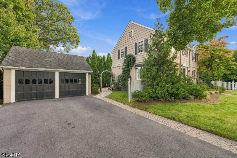 2 car garage/tesla charger