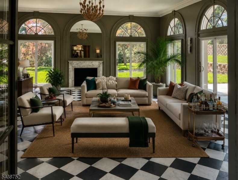 Solarium Virtually Staged